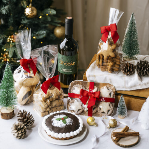Elia hampers